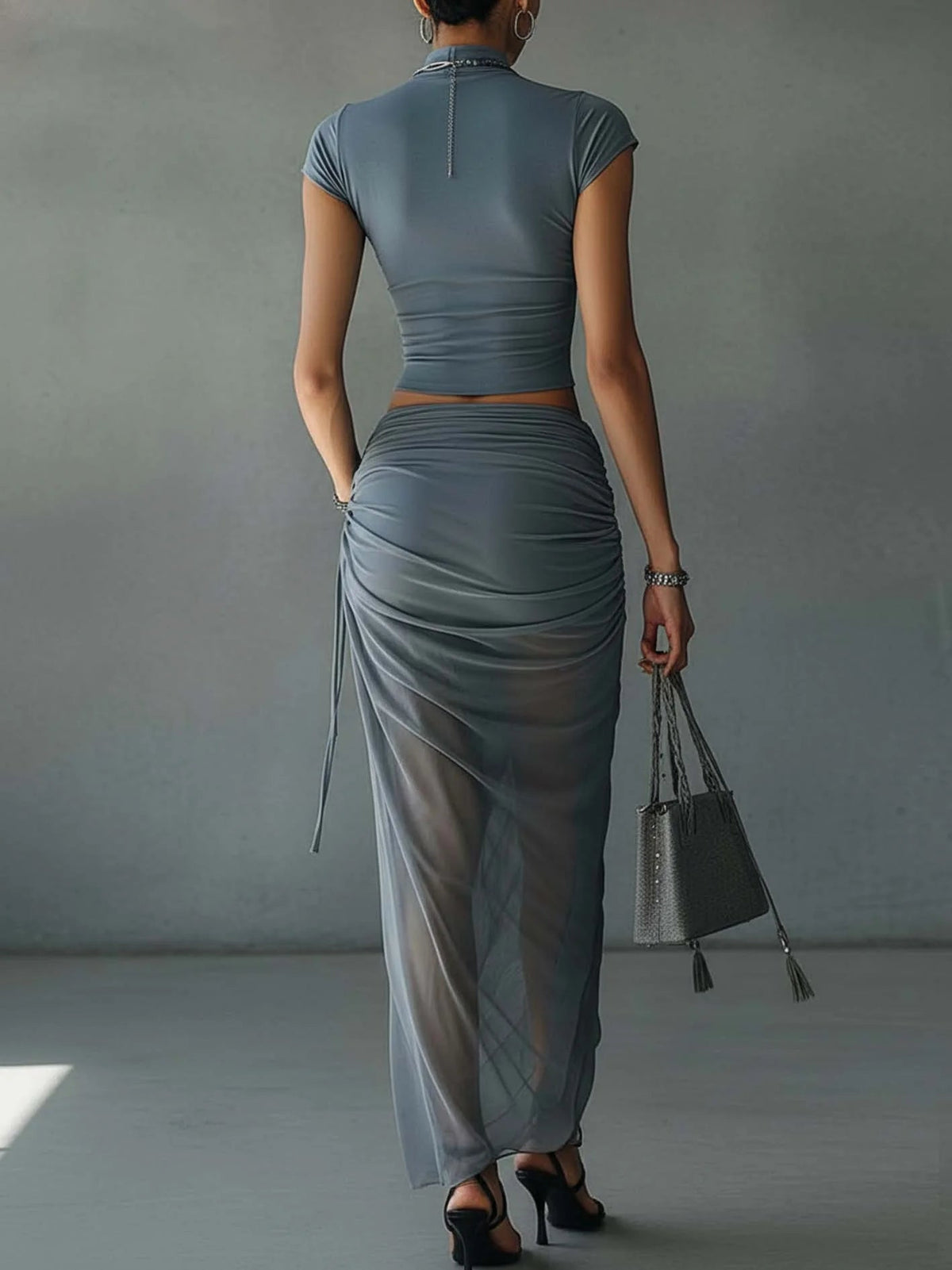 Ensemble Bleu T-Shirt & Jupe en Filet