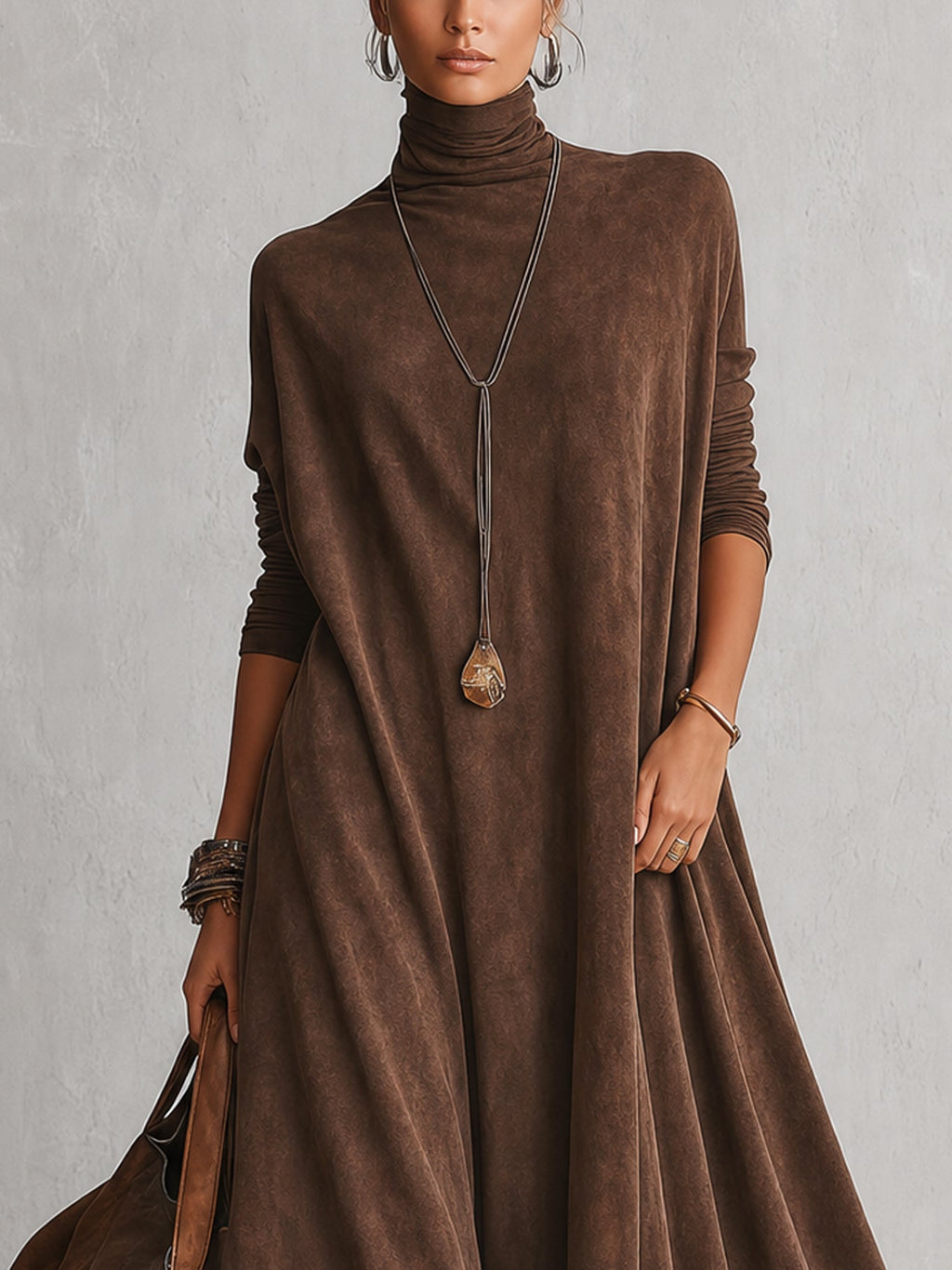 Piera - Robe longue effet daim avec ourlet en dentelle