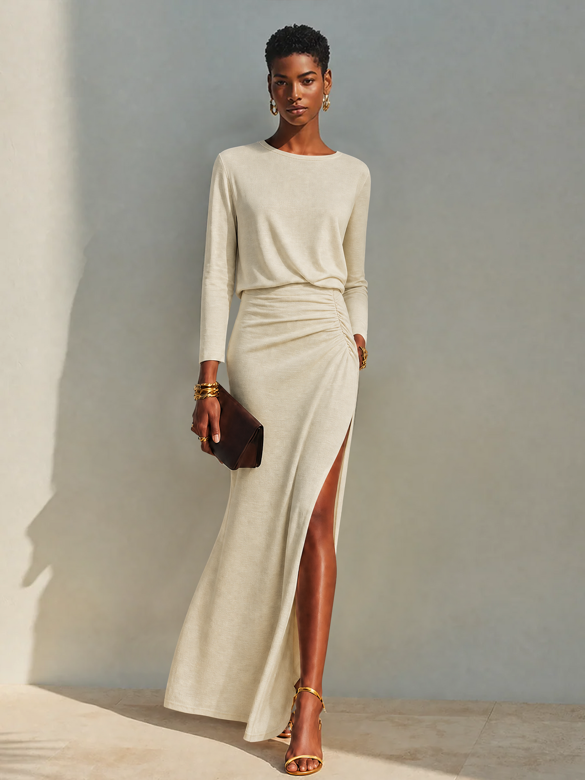 Robe Maxi Beige Col Rond Froncée avec Fente