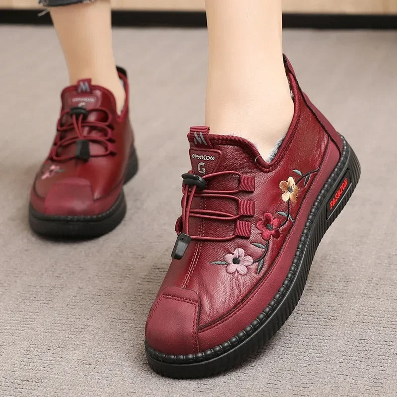 Inés™ | Chaussons fourrés en cuir à lacets élastiques