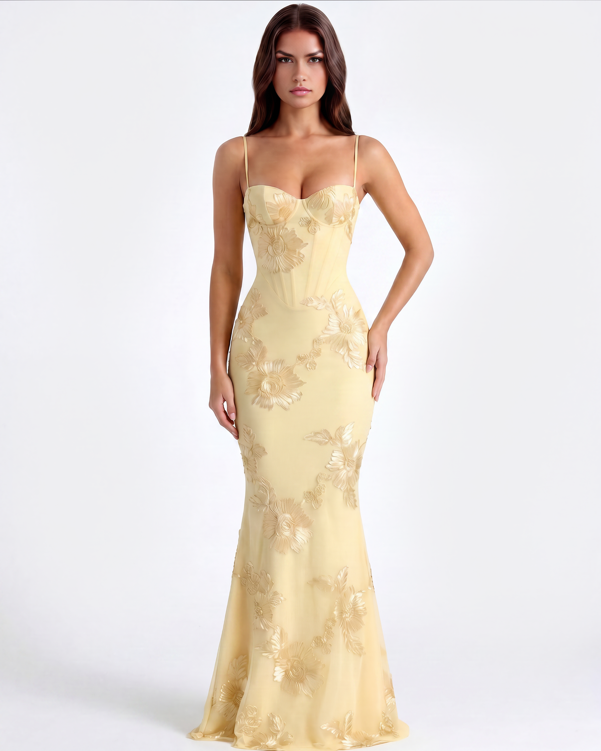 Vestido largo con corsé floral bordado