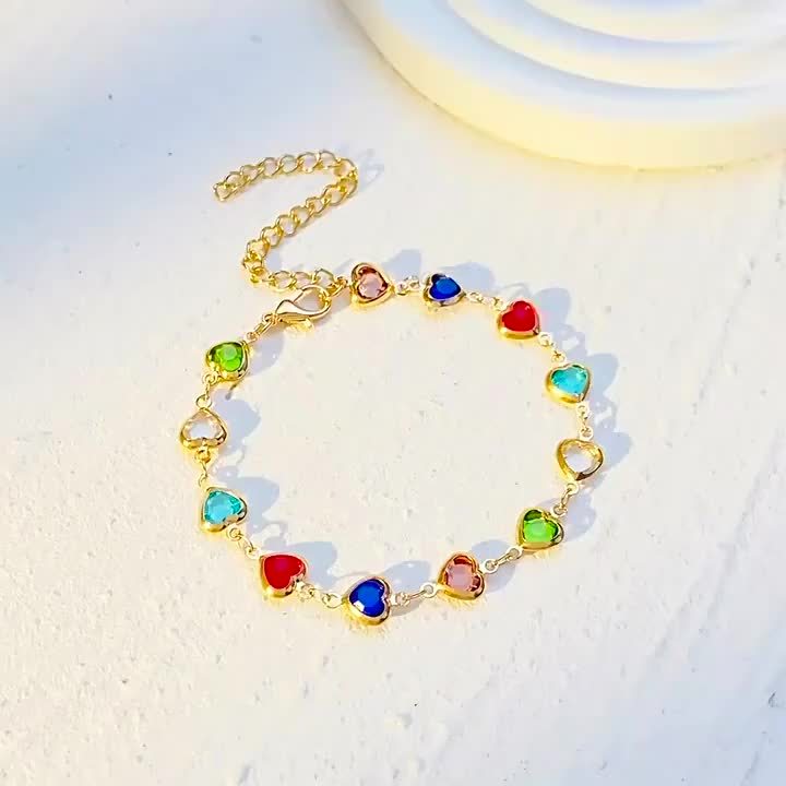 Marilou | Bracelet avec des cœurs colorés