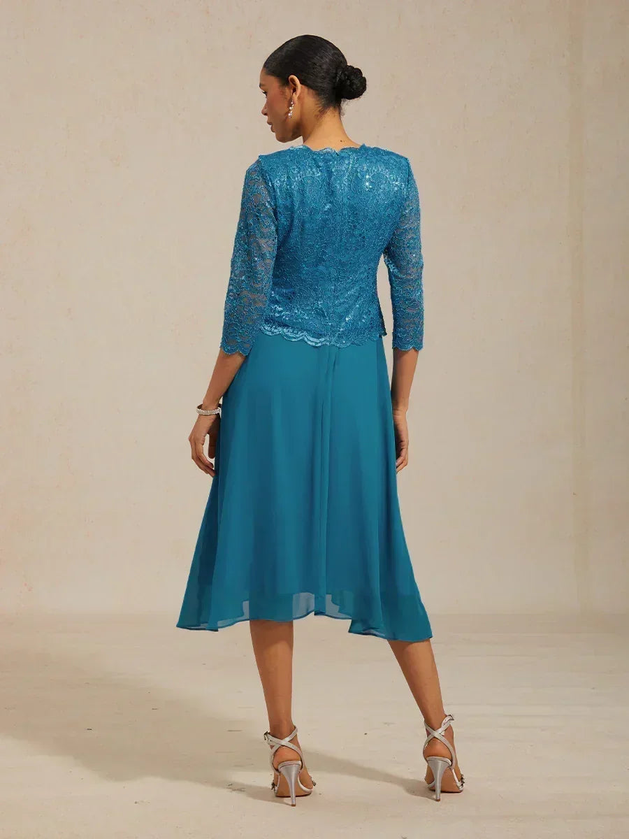 Robe midi en dentelle à manches trois quarts
