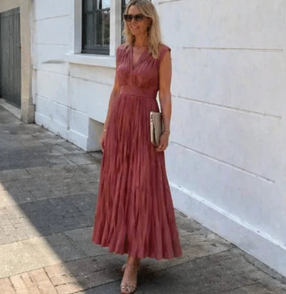 Robe midi plissée à décolleté en V