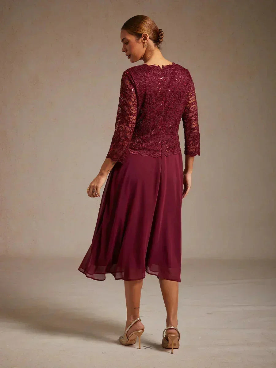 Robe midi en dentelle à manches trois quarts