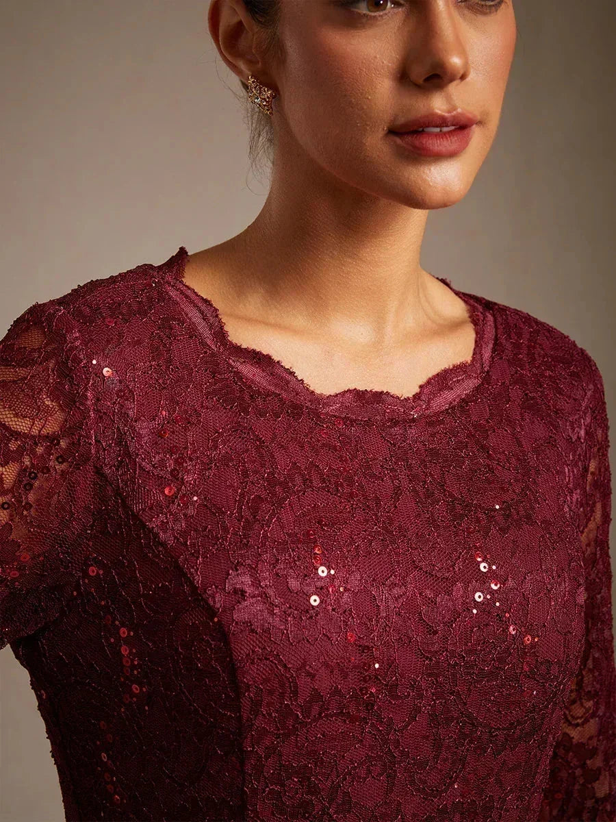 Robe midi en dentelle à manches trois quarts