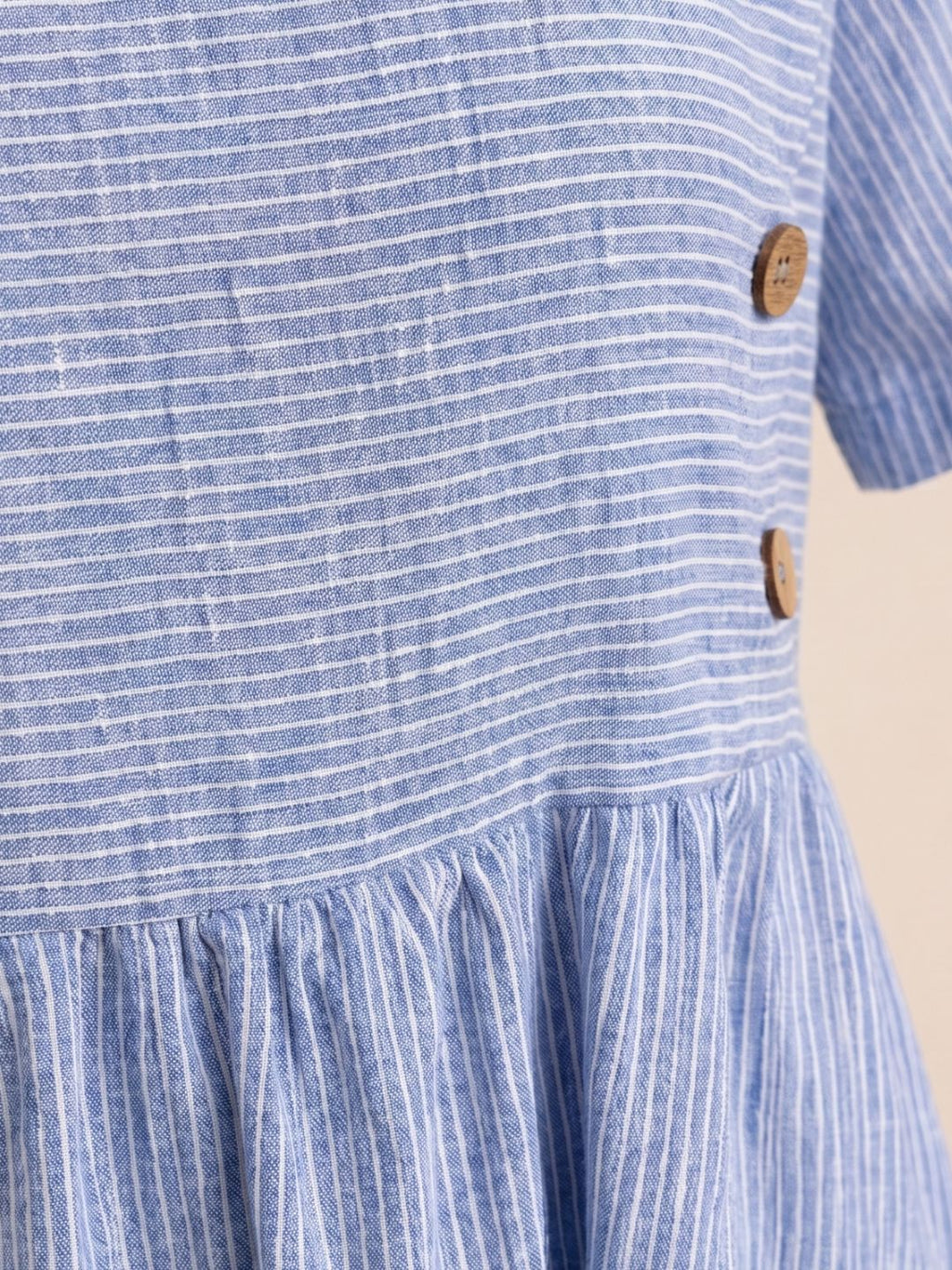 Robe midi fluide boutonnée