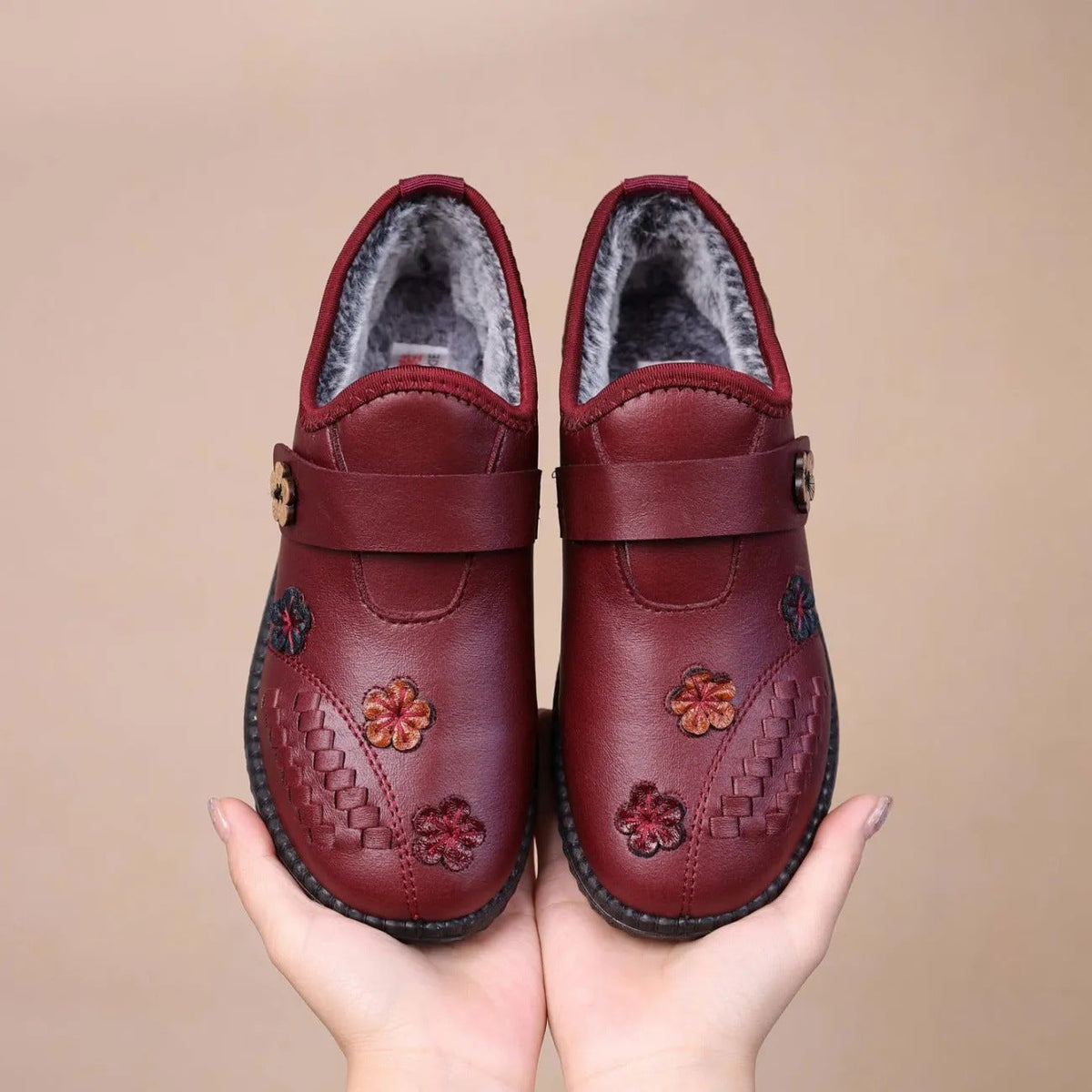 Pilar™ | Chaussures orthopédiques fourrées à fleurs brodées