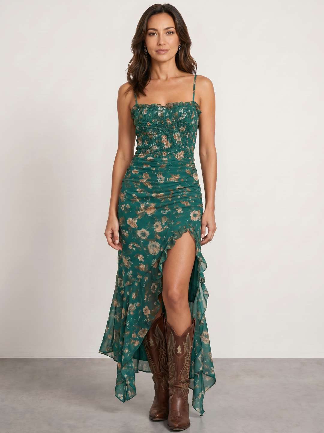 Robe fleurie avec fente latérale
