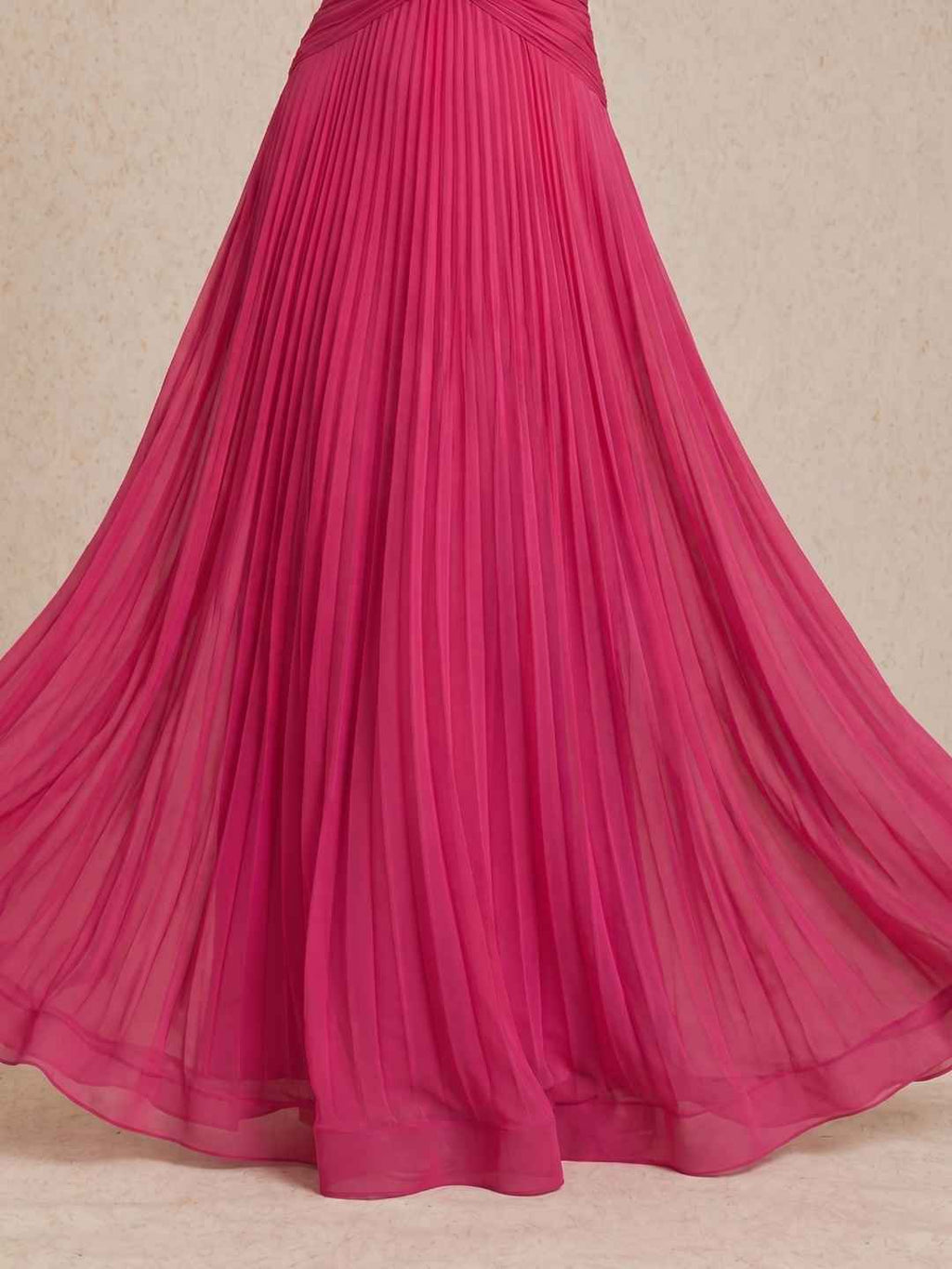 Robe plissée avec détail noué