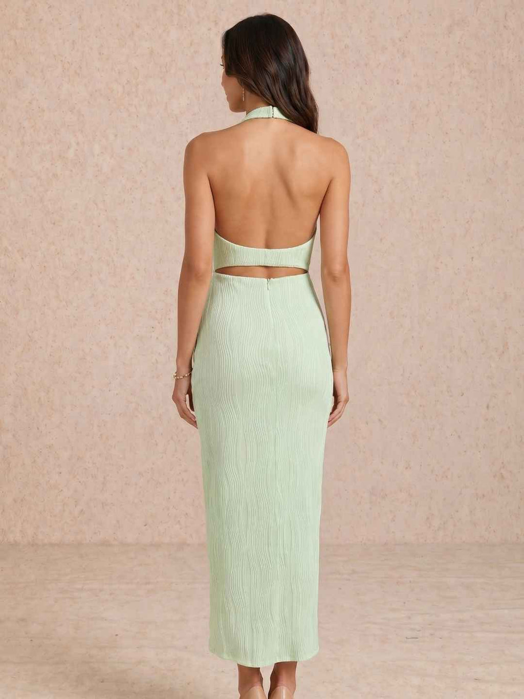 Robe midi plissée à décolleté dos nu
