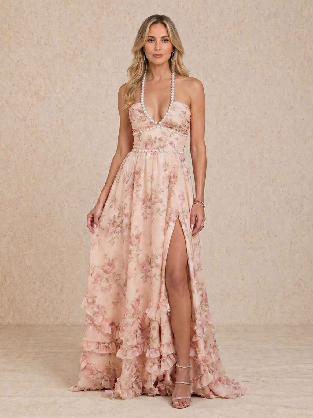 Robe longue à col dos nu avec fente
