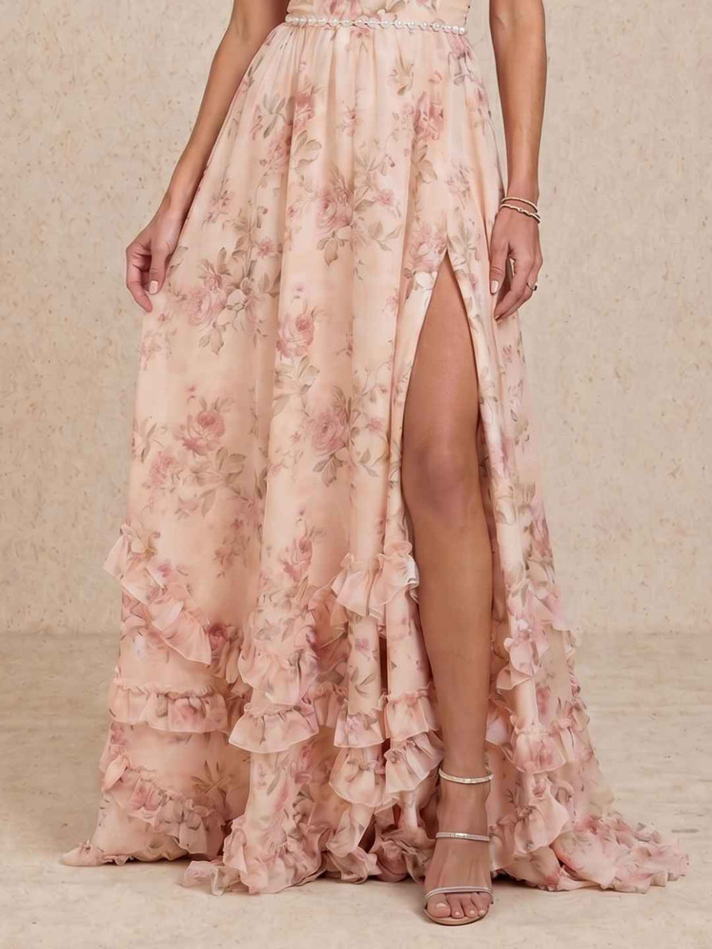 Robe longue à col dos nu avec fente