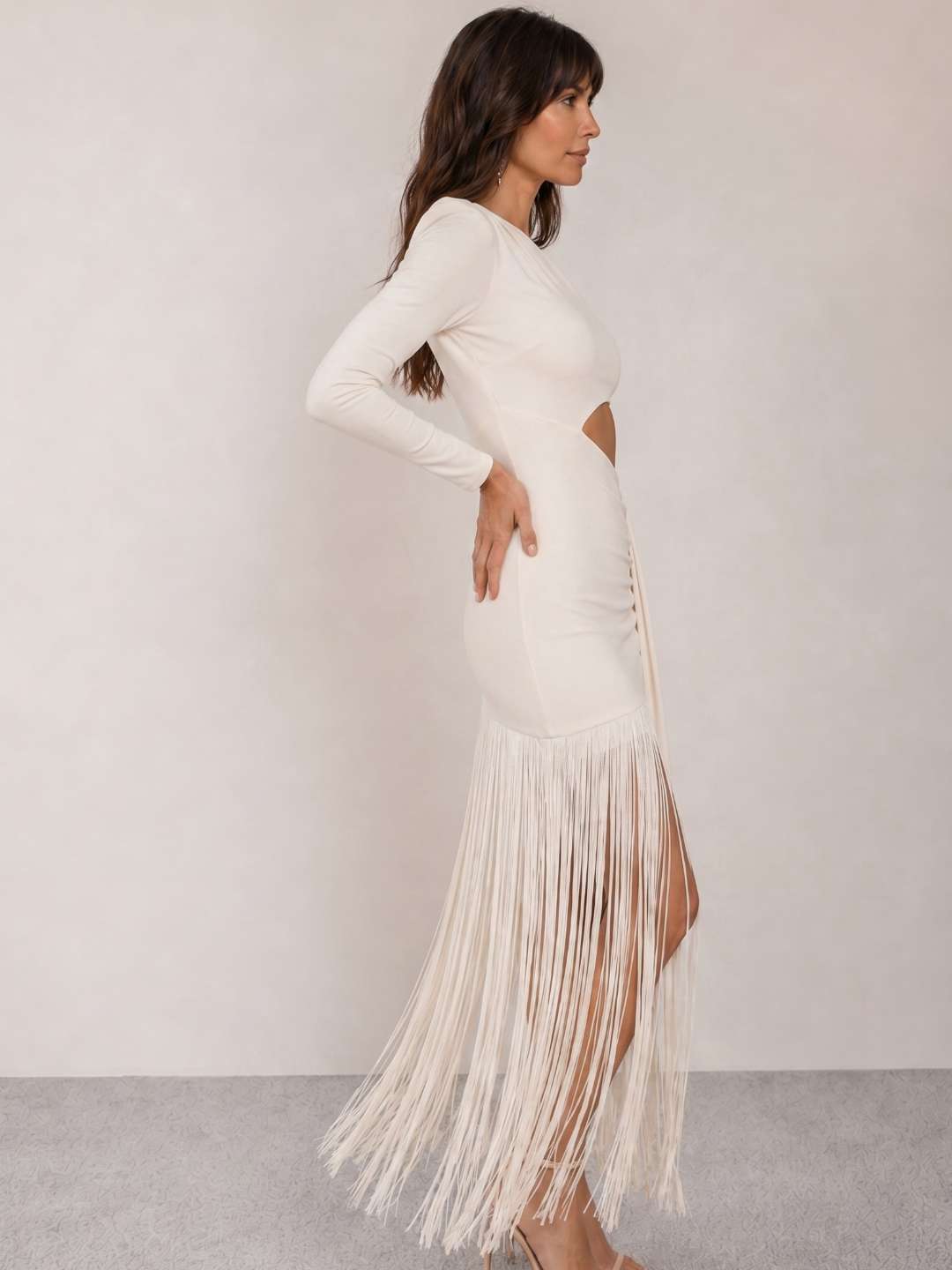 Robe midi asymétrique à franges
