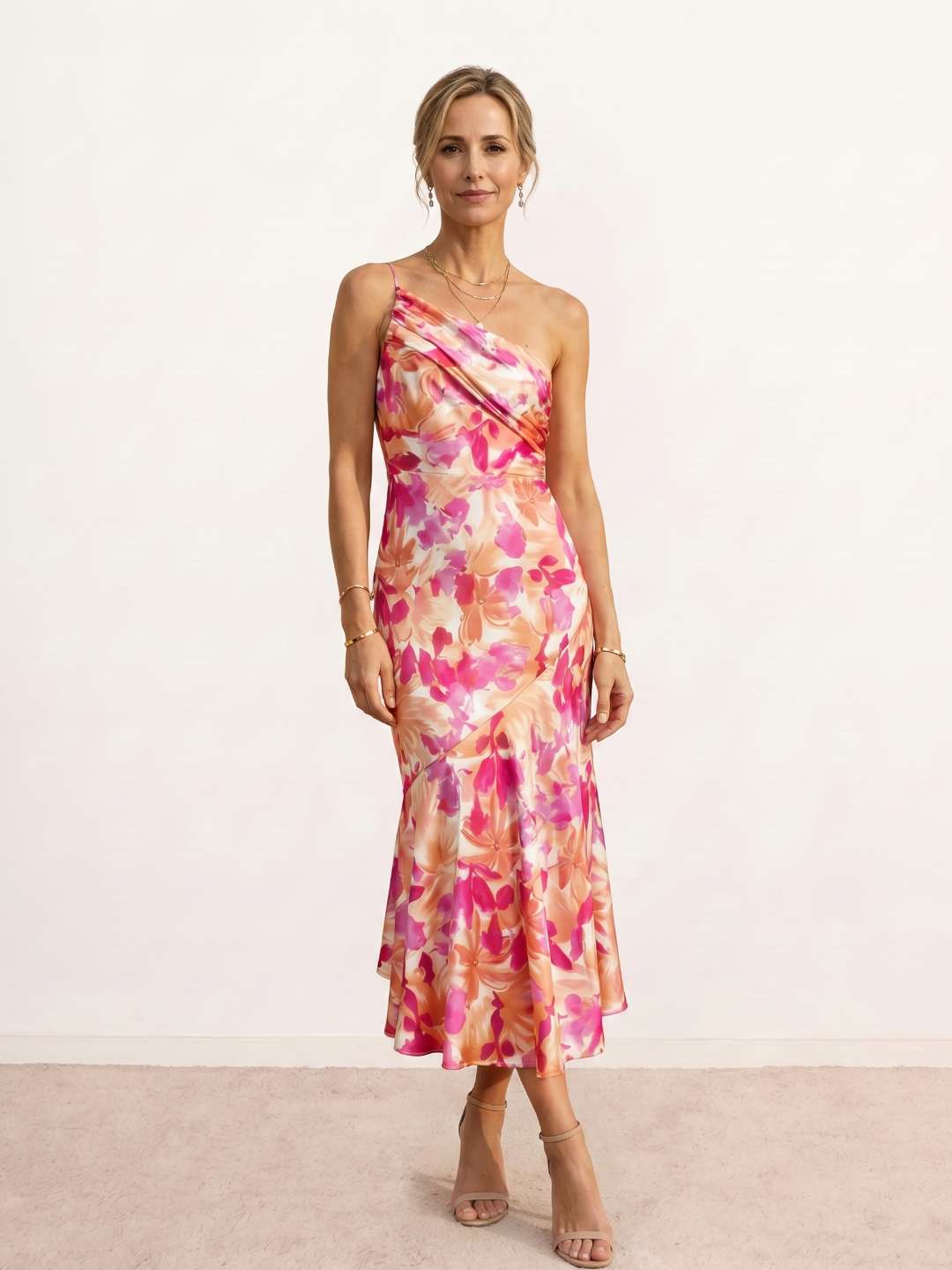 Robe midi imprimée à décolleté asymétrique