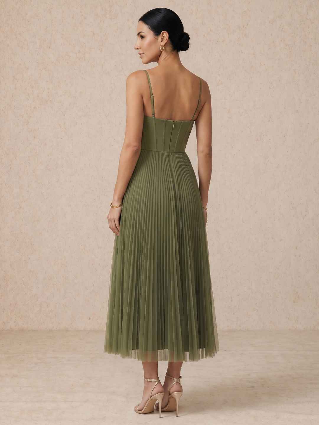 Robe midi plissée à bretelles