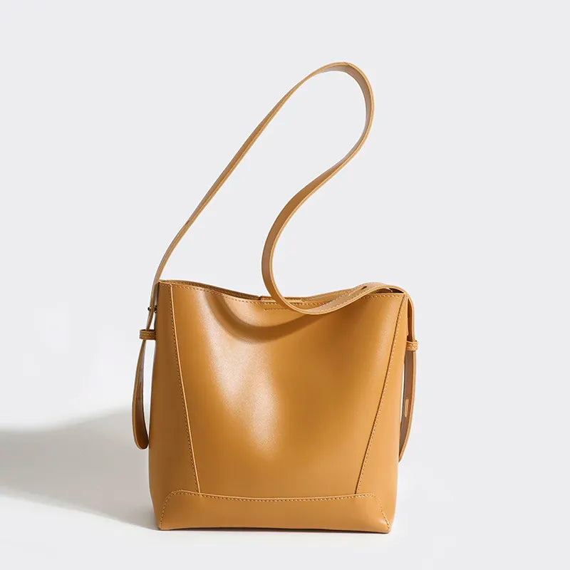 Sac bandoulière en cuir véritable - Avery