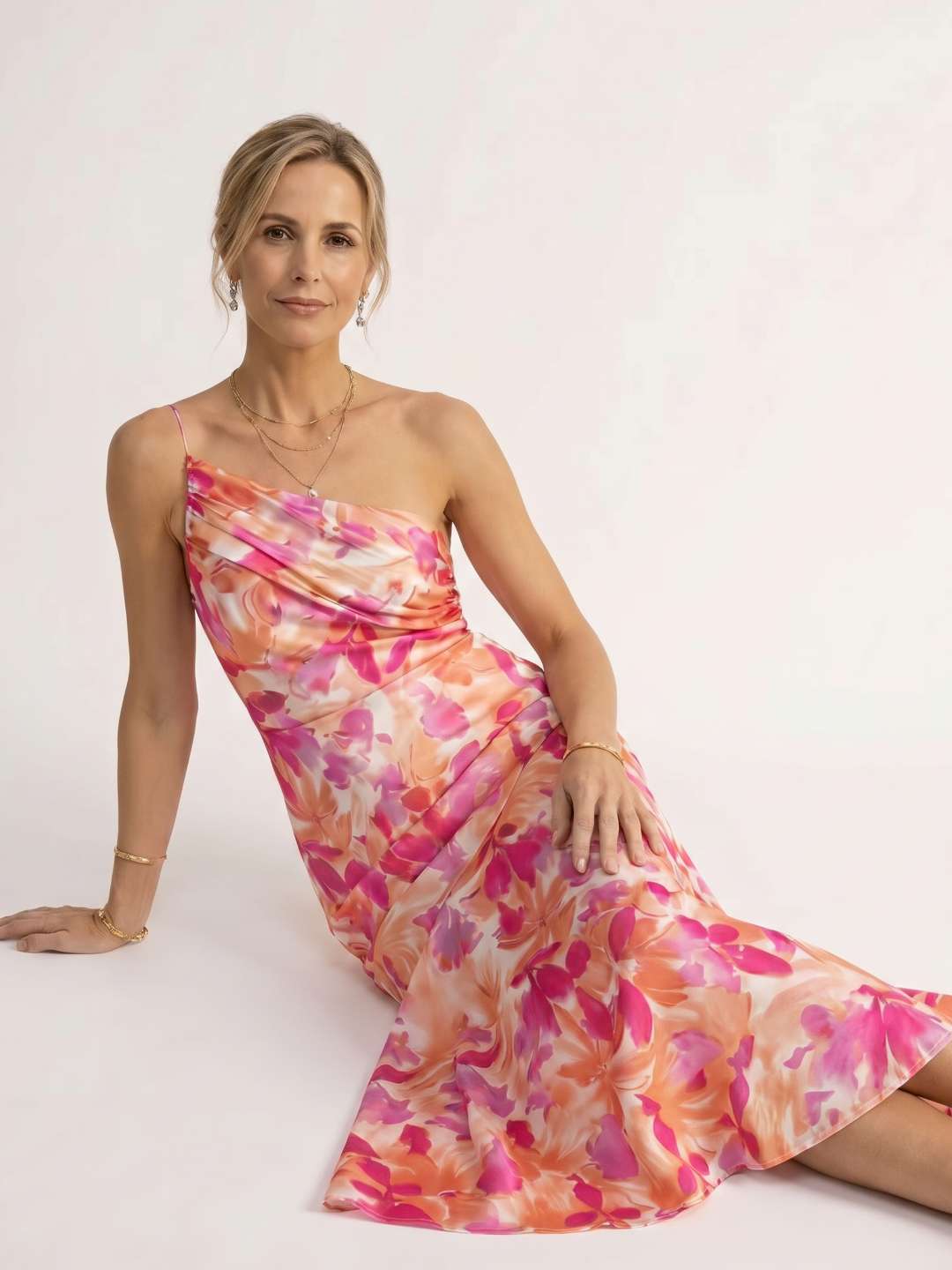 Robe midi imprimée à décolleté asymétrique