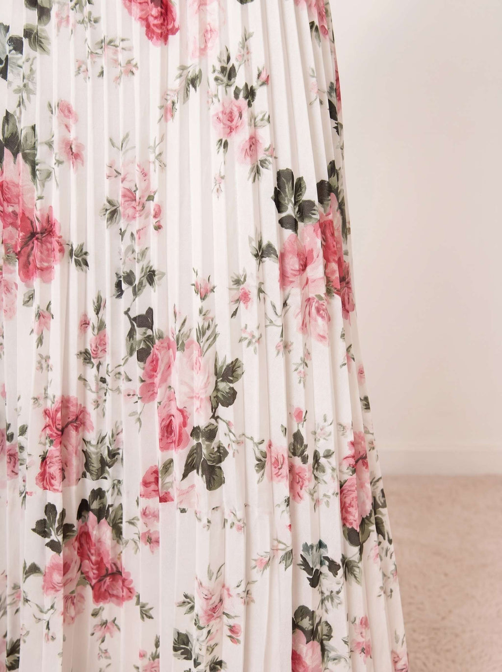 Robe midi fleurie plissée à volants