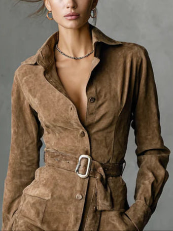 Robe midi en suédine à col à revers, boutonnage simple et manches longues (ceinture non incluse)