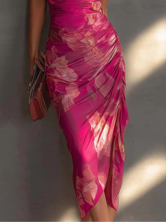 Robe moulante fuchsia sans manches à imprimé floral