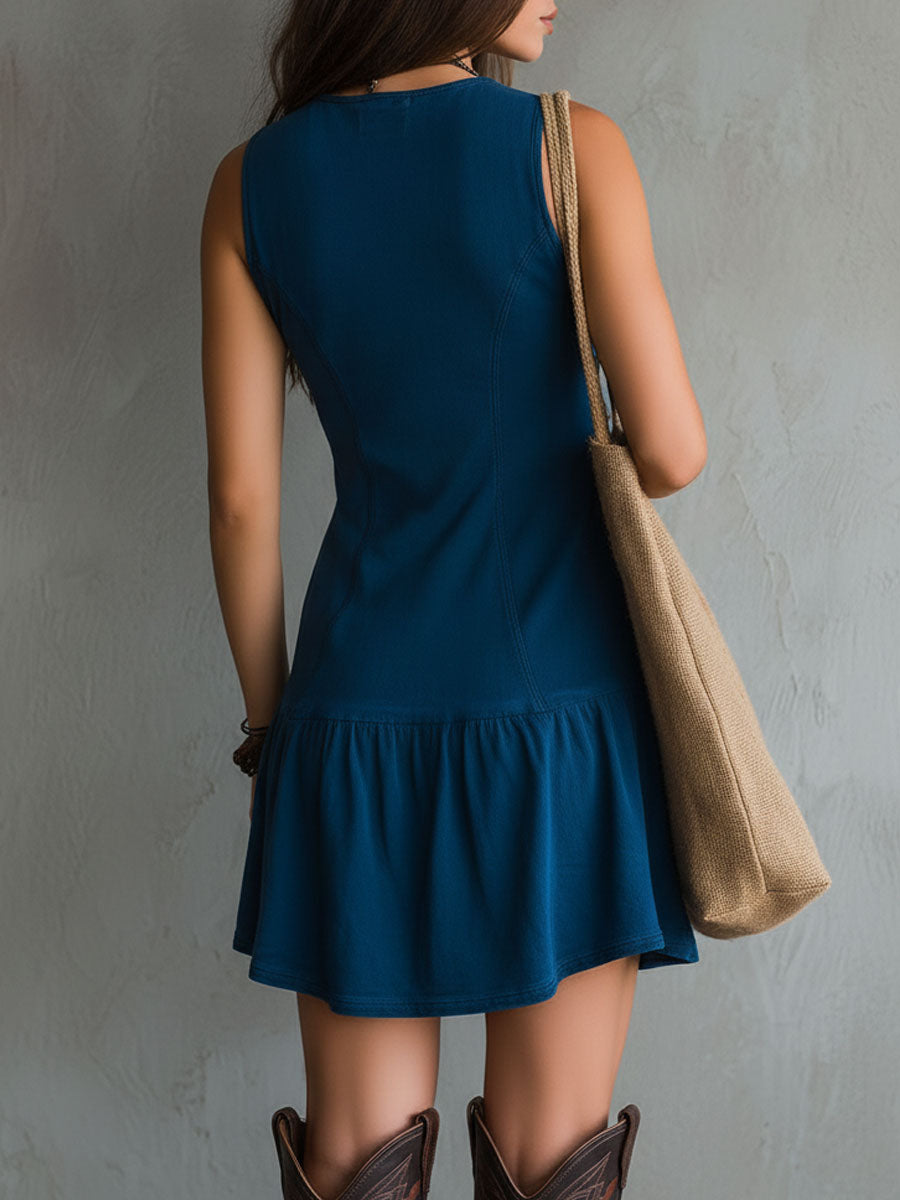 Mini-robe sans manches avec décolleté en V