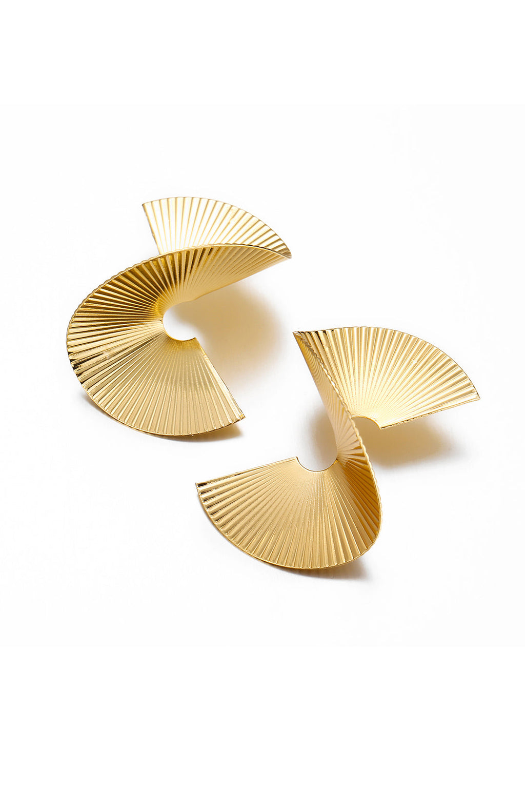 Boucles d’oreilles en métal plissé