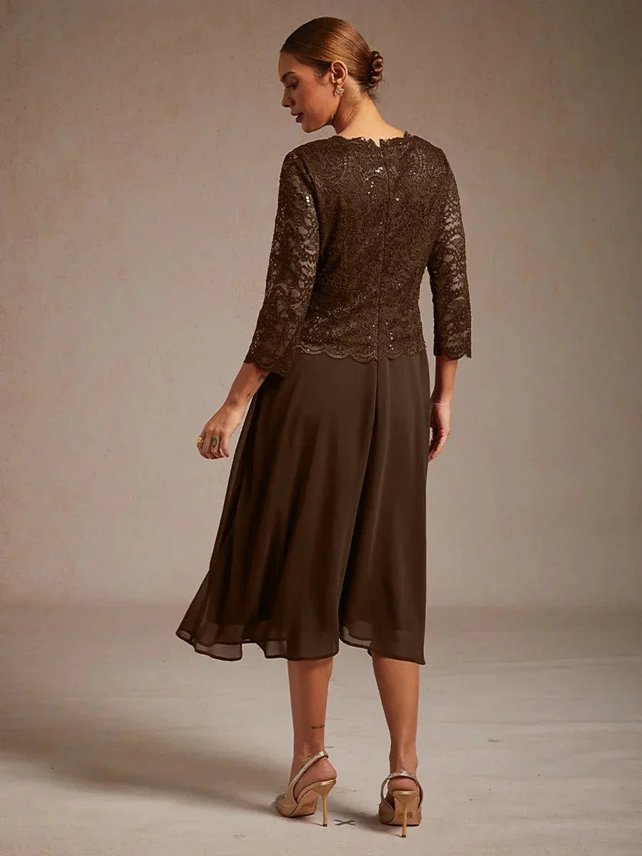 Robe midi en dentelle à manches trois quarts