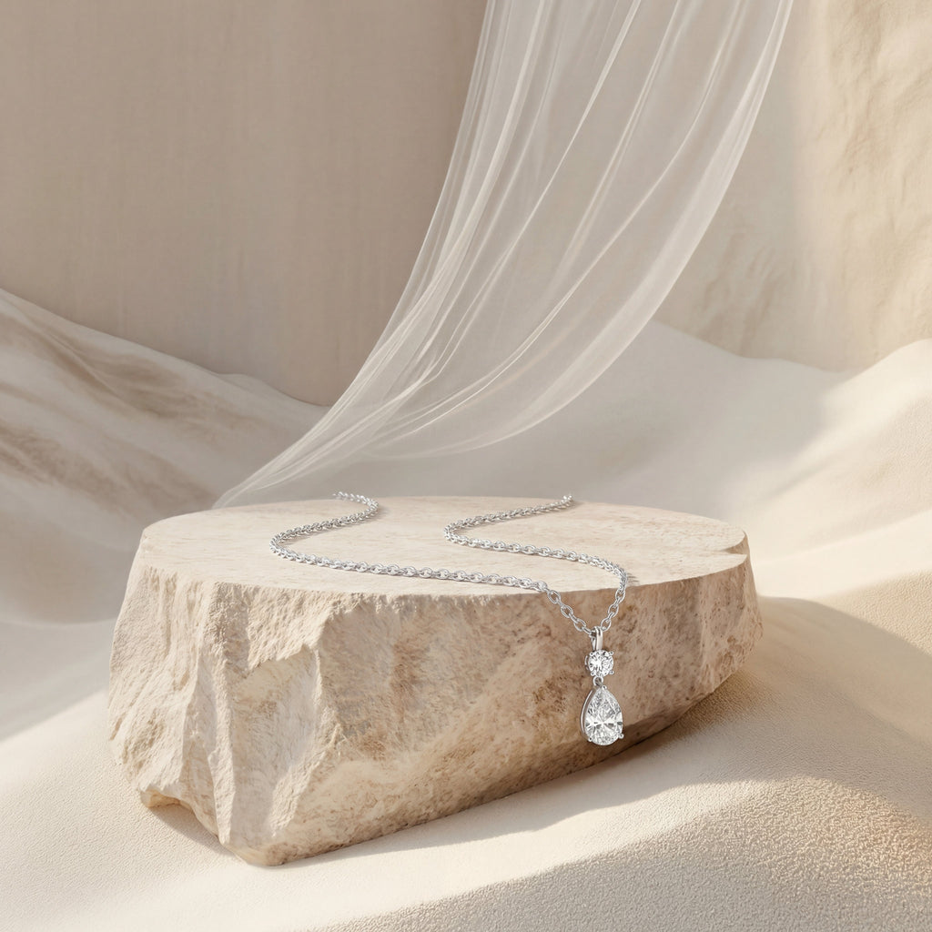 Collier goutte élégant