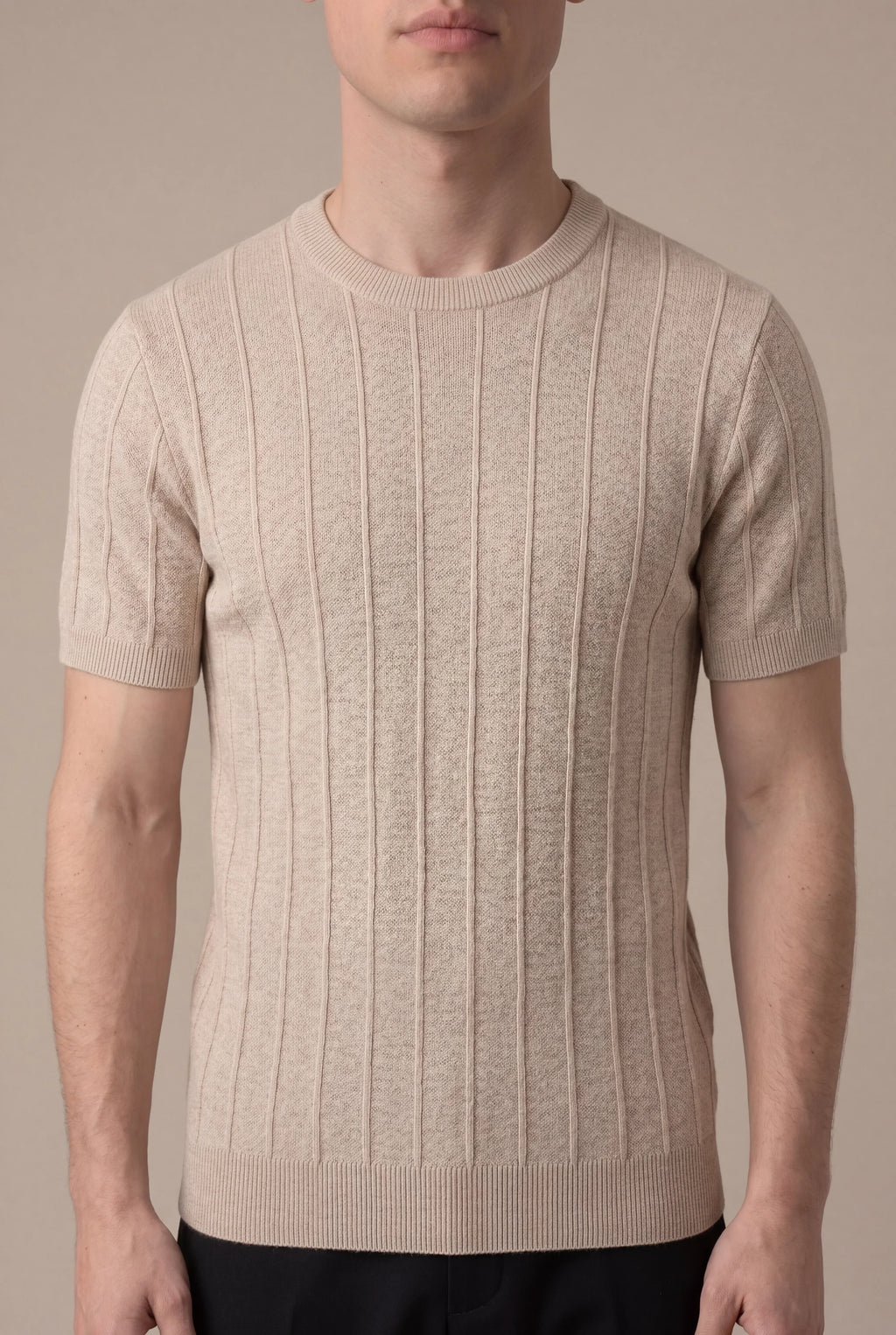 T-shirt beige élégant