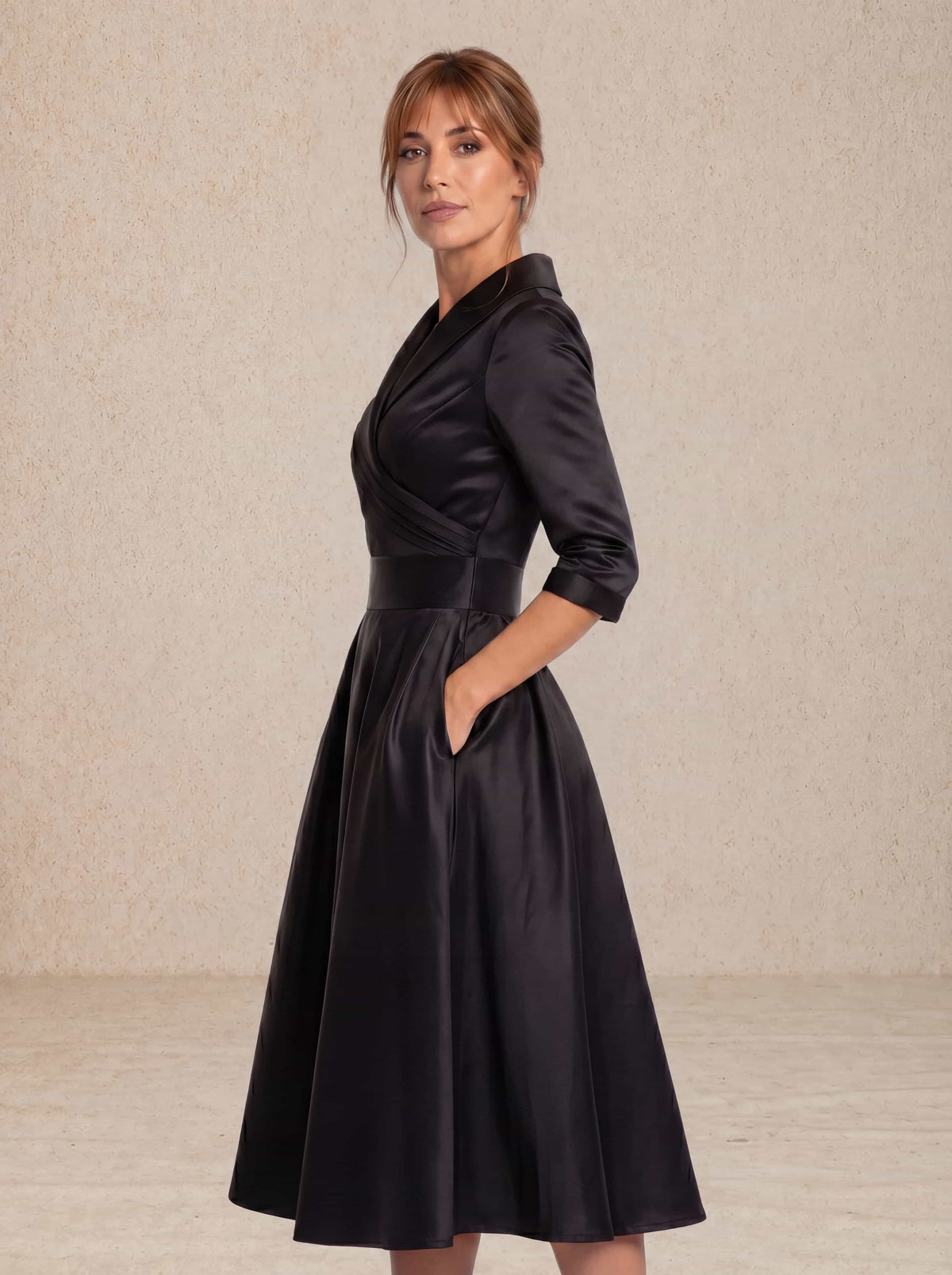 Robe midi satinée élégante