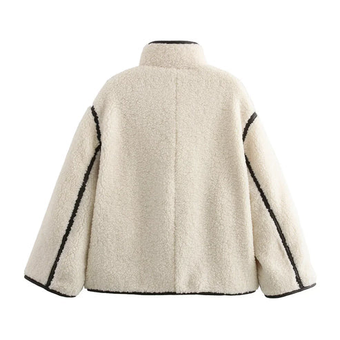 Veste en laine avec détails noirs