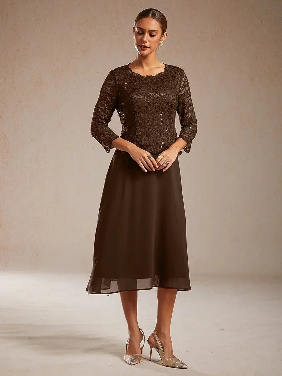 Robe midi en dentelle à manches trois quarts