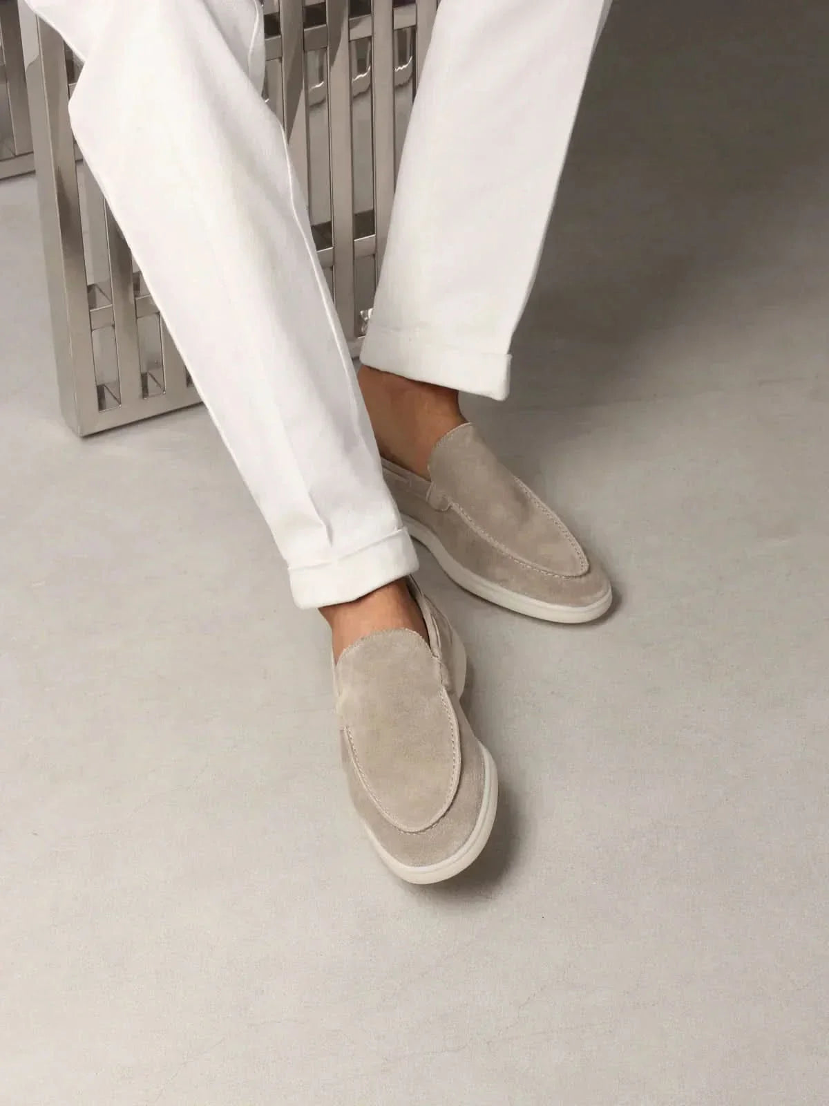 Mocassin Classique en Daim – Gris clair