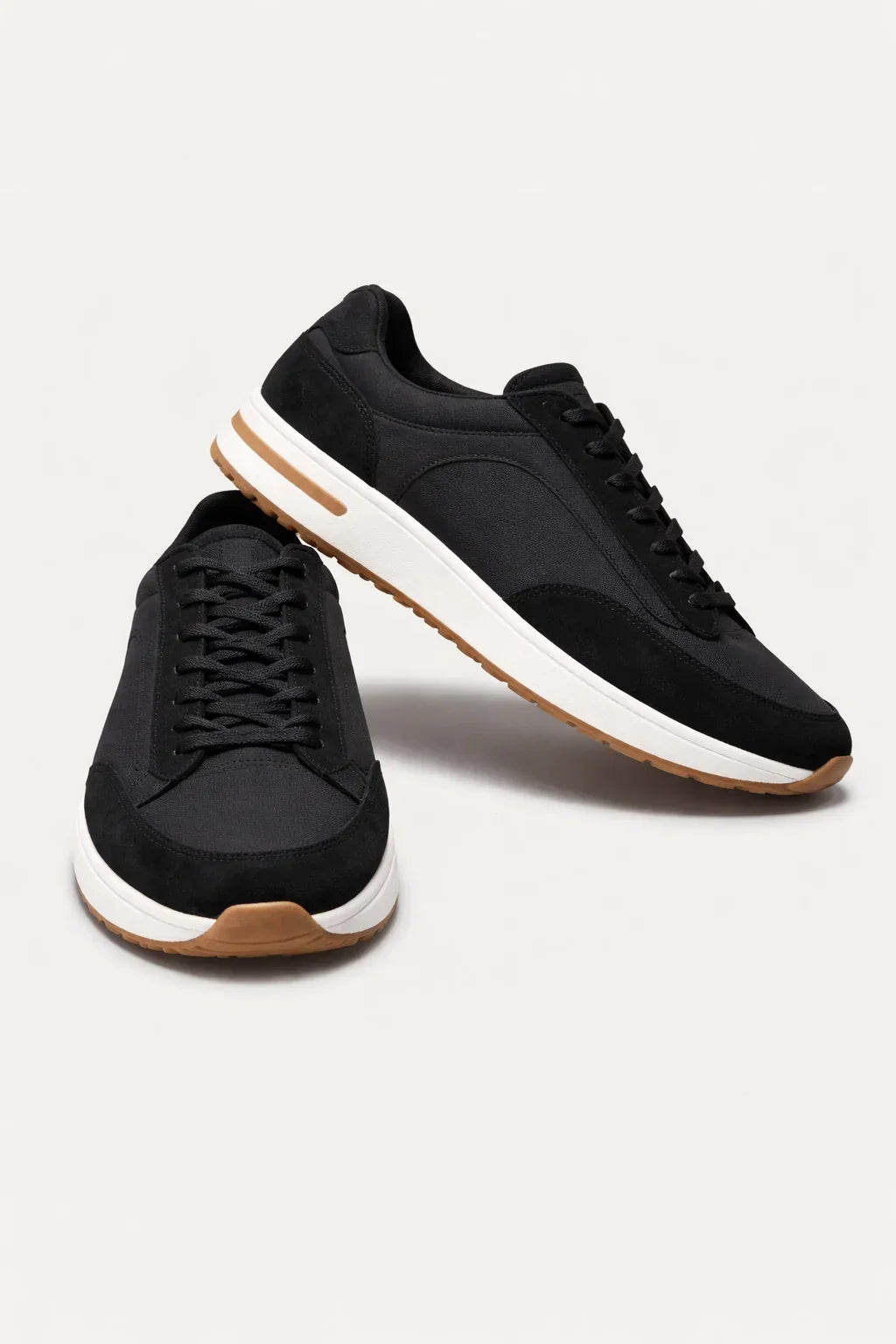 Sneaker noir